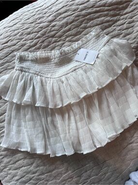 Forever 21 White Ruffled Tier Mini Skirt